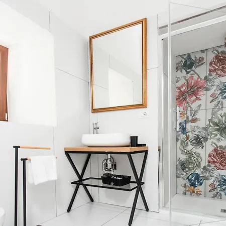 Affittacamere Giglio Borbonico By Dimorra