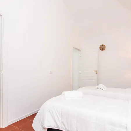 Giglio Borbonico By Dimorra Affittacamere 4*