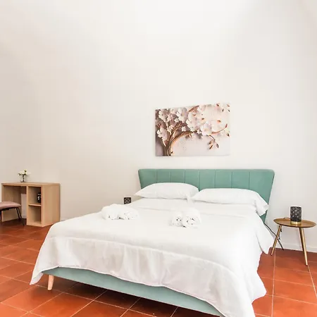 Giglio Borbonico By Dimorra Affittacamere